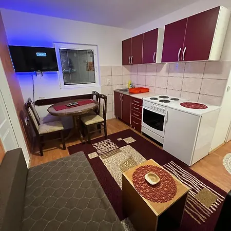Jz Apartment *
